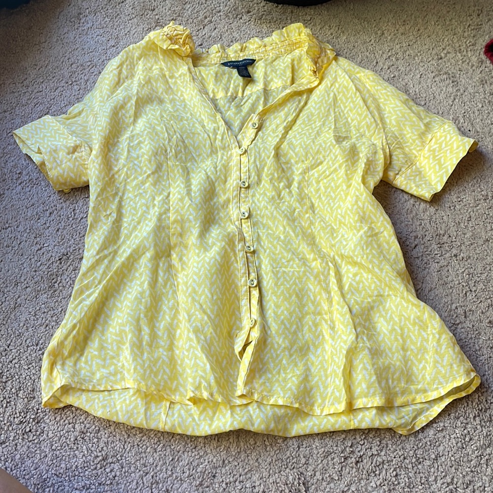 Banana Republic Cotton Silk V neck button Blouse